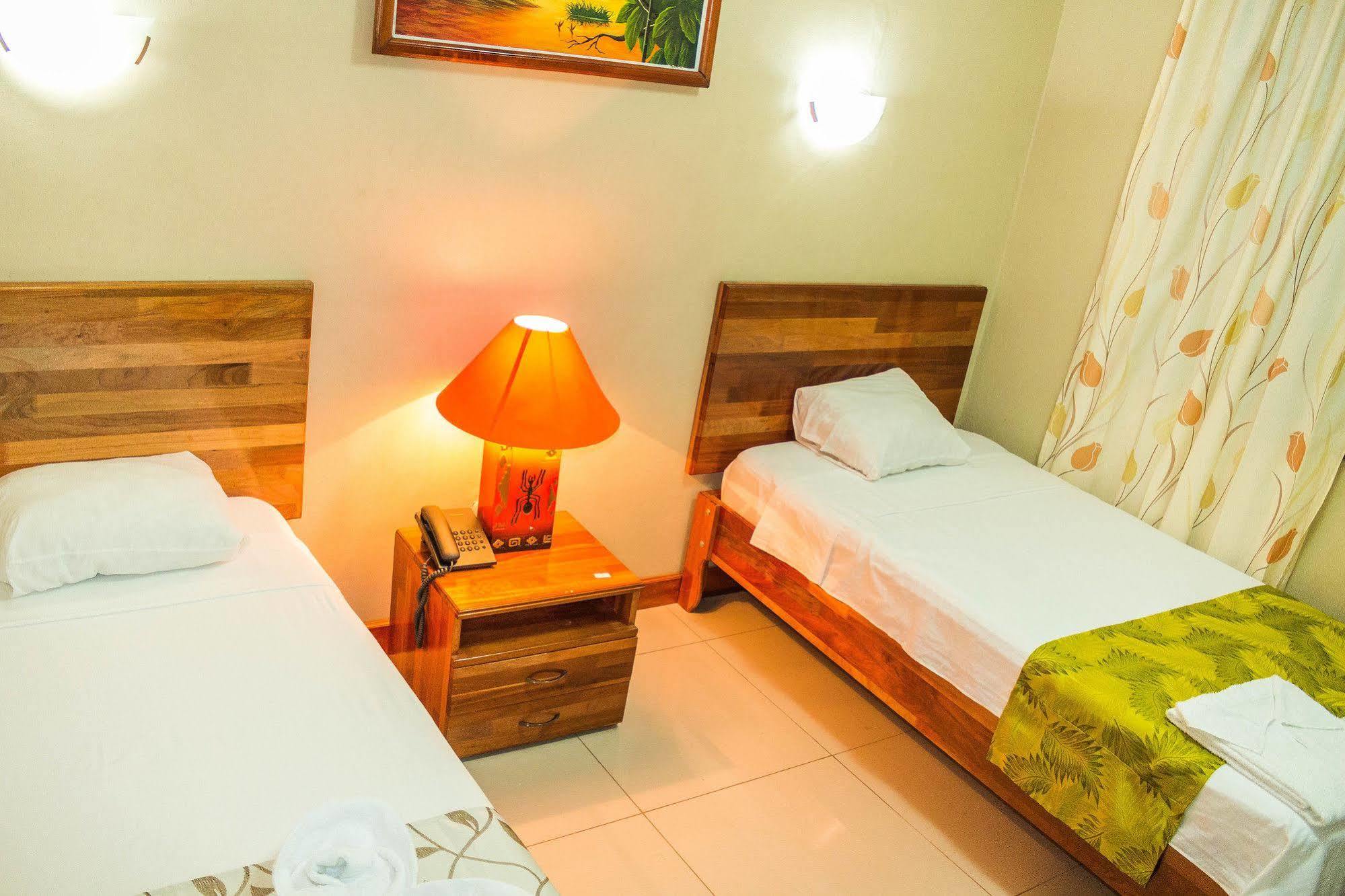 Hotel Golden Star Iquitos Kültér fotó