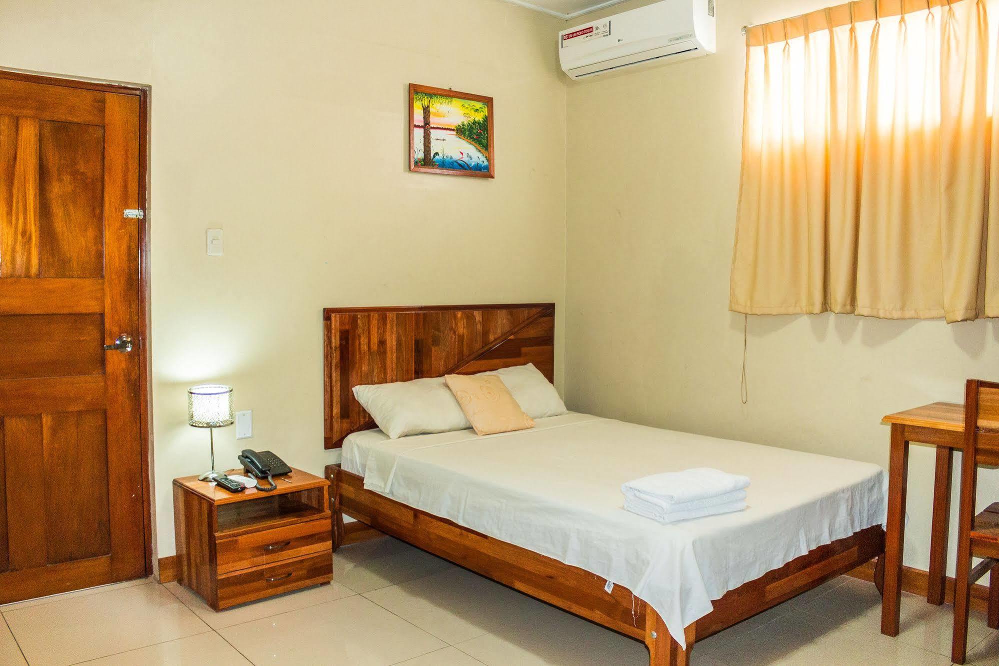Hotel Golden Star Iquitos Kültér fotó
